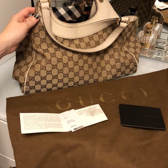 Gucci Monogram Charmy Medium Shoulder Bag - Picture 2 of 6